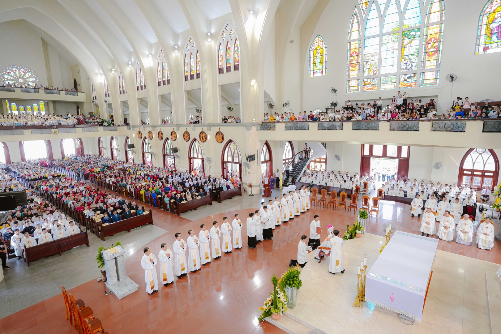 Đôi Dòng Suy Tư Ngày Lễ Truyền Chức Linh Mục